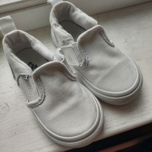 White toddler vans